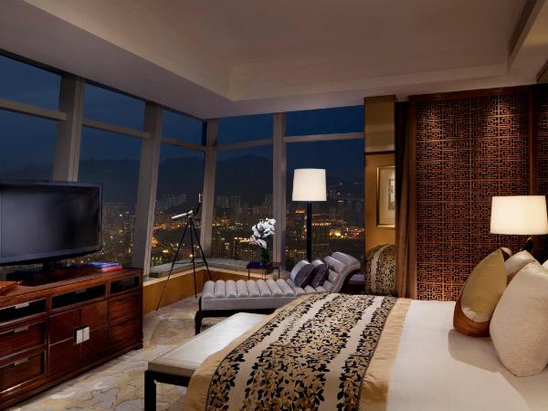 The Ritz-Carlton Hong Kong : photo 2 de la chambre suite lit king-size exécutive premier avec accès au salon club