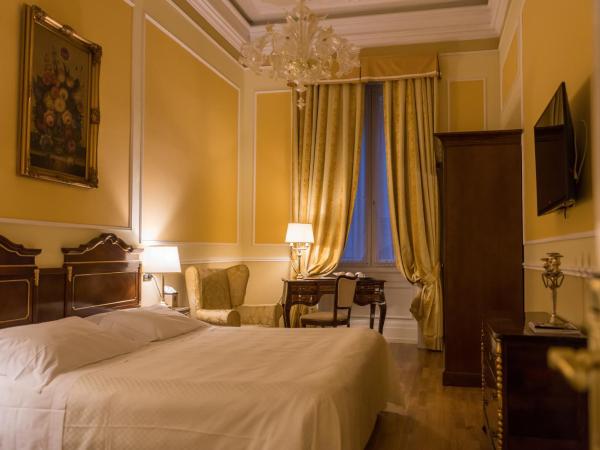 Hotel Bristol Palace : photo 4 de la chambre chambre double ou lits jumeaux supérieure