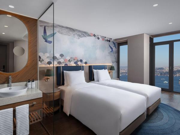 Lokalist, Istanbul, a Tribute Portfolio Hotel : photo 3 de la chambre chambre lits jumeaux de luxe avec vue sur le bosphore