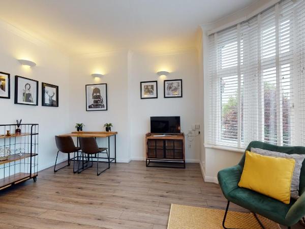 79 Chats : photo 1 de la chambre appartement classique