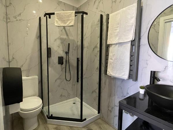 100 Contos : photo 2 de la chambre chambre double avec terrasse