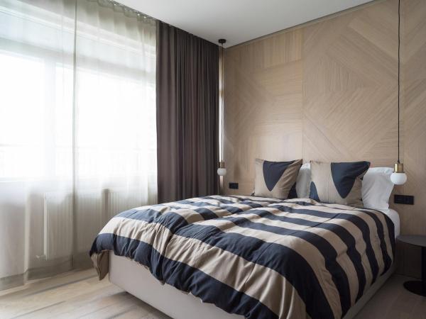 Hotel Lotus : photo 1 de la chambre chambre double avec balcon