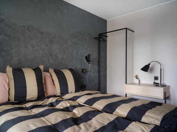 Hotel Lotus : photo 1 de la chambre chambre double