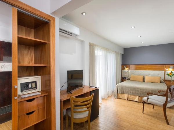 Embajador Hotel : photo 3 de la chambre suite