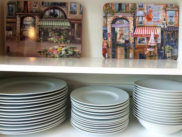 Rotorua Coachman Spa Motel : photo 10 de la chambre appartement confort 4 chambres avec bain à remous