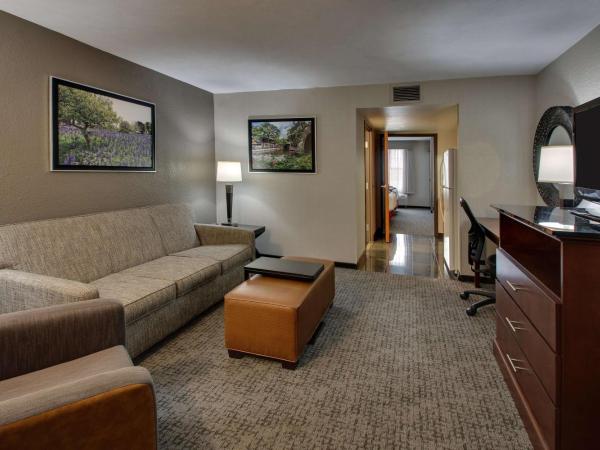 Drury Inn & Suites San Antonio Northwest Medical Center : photo 1 de la chambre superior queen suite with kitchen