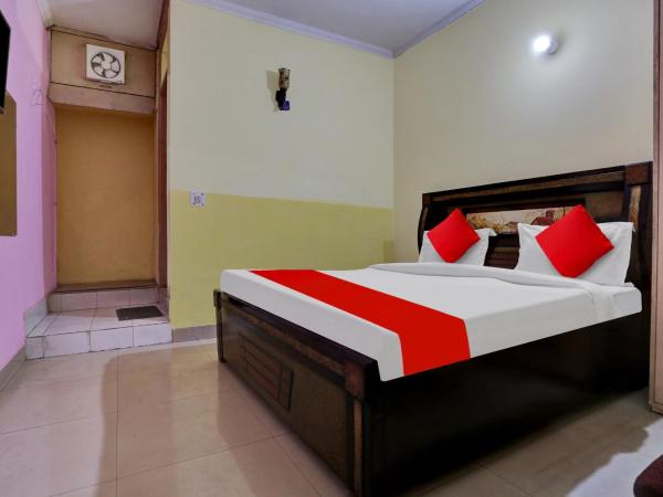 OYO Flagship 81306 Abhishek Residency : photo 1 de la chambre chambre triple classique