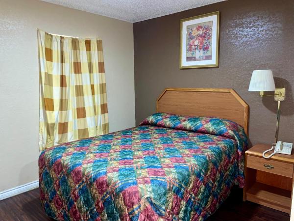 Ankur Inn Motel : photo 2 de la chambre chambre lit queen-size 