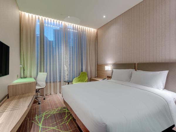 Holiday Inn Express Hong Kong Kowloon CBD2, an IHG Hotel : photo 10 de la chambre chambre lit king-size standard
