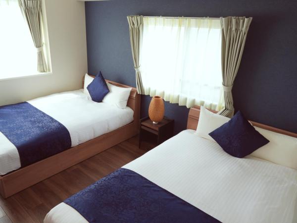 Dream Inn Hakata : photo 5 de la chambre 【main building】family room - non-smoking