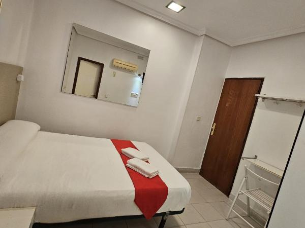 Hostal Las Vegas : photo 4 de la chambre chambre simple