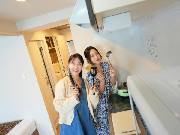 Dream Inn Hakata : photo 8 de la chambre 【main building】2 double beds room with sofa - non-smoking