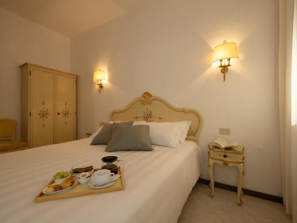 Hotel Guerrini : photo 6 de la chambre chambre double