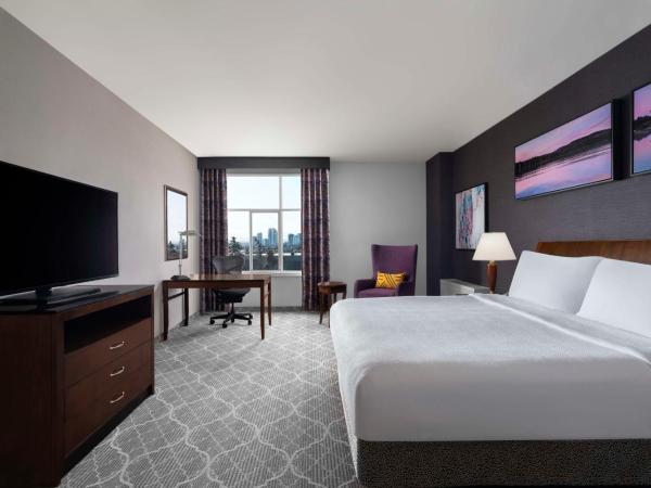 Hilton Garden Inn Calgary Airport : photo 1 de la chambre chambre lit king-size