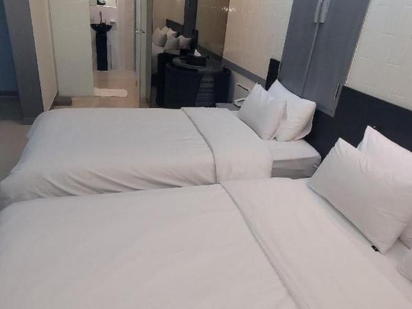 Shinchon Y Hotel : photo 3 de la chambre chambre triple