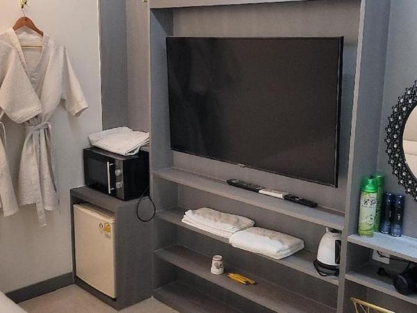 Shinchon Y Hotel : photo 8 de la chambre chambre triple