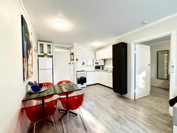 Serenity And Comfort In Subiaco 1 Bedroom Unit : photo 6 de la chambre appartement avec balcon