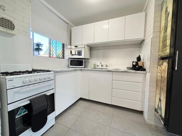 Serenity And Comfort In Subiaco 1 Bedroom Unit : photo 5 de la chambre appartement avec balcon