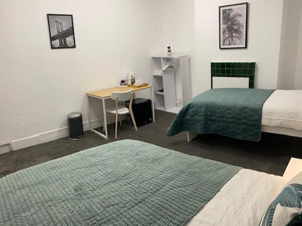 GUEST ROOMS in CAMDEN TOWN : photo 4 de la chambre chambre triple