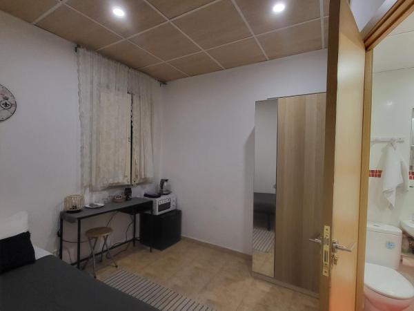 Barcelona Rooms 294 : photo 5 de la chambre chambre simple avec salle de bains privative