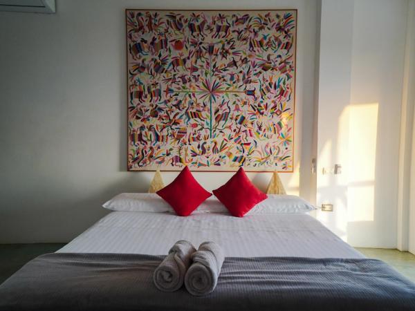 Casa Nova, infinity pool, ocean view, private beach acces, starlink : photo 3 de la chambre chambre double deluxe avec balcon - vue sur mer