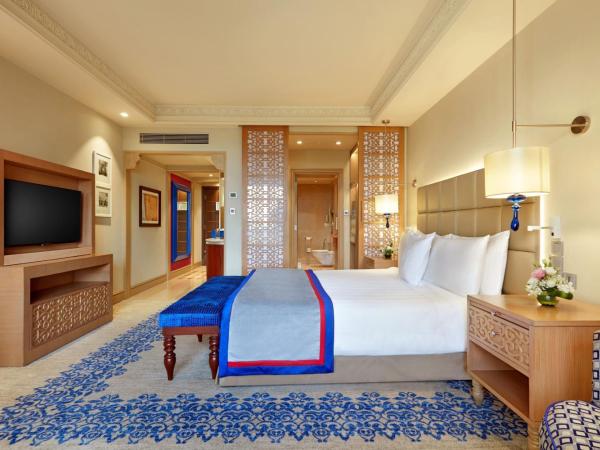 ITC Maratha, a Luxury Collection Hotel, Mumbai : photo 7 de la chambre suite lit king-size deluxe - accès au salon concierge, navette depuis l'aéroport et service de majordome