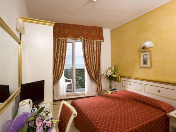 Hotel King : photo 4 de la chambre chambre double ou lits jumeaux