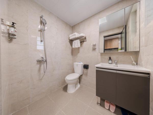 Xi Ke Executive Apartment - Shenzhen Futian Exhibition Center : photo 8 de la chambre chambre lit king-size classique