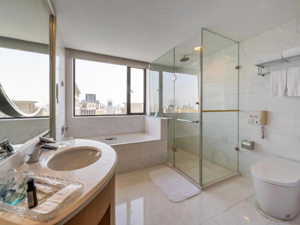 GuangDong Hotel Shanghai : photo 3 de la chambre chambre lit king-size deluxe