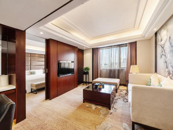 GuangDong Hotel Shanghai : photo 3 de la chambre suite deluxe