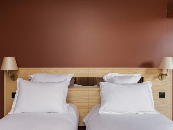 La Loge Gogaille - Cloître - Accès autonome : photo 7 de la chambre chambre double ou lits jumeaux standard