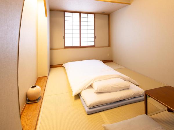 Ryokan Asakusa Shigetsu : photo 2 de la chambre japanese-style small twin room (sakura) - non-smoking