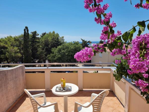 Rooms Gordy in the Center Novalja with Pool : photo 4 de la chambre chambre double