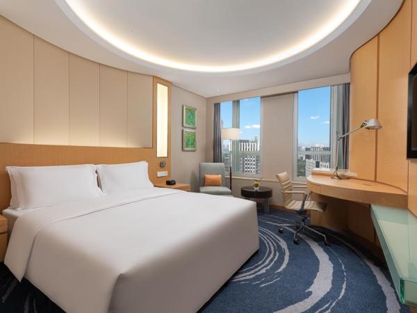 Crowne Plaza Shenzhen Futian, Near to Shenzhen Convention&Exhibition Centre, Shenzhen Stock Exchange and Shenzhen Civic Center, Outdoor Heated Pool : photo 4 de la chambre chambre lit king-size standard - Étage supérieur