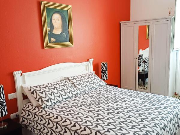 Affittacamere Il Pittoresco : photo 1 de la chambre chambre double ou lits jumeaux avec salle de bains commune