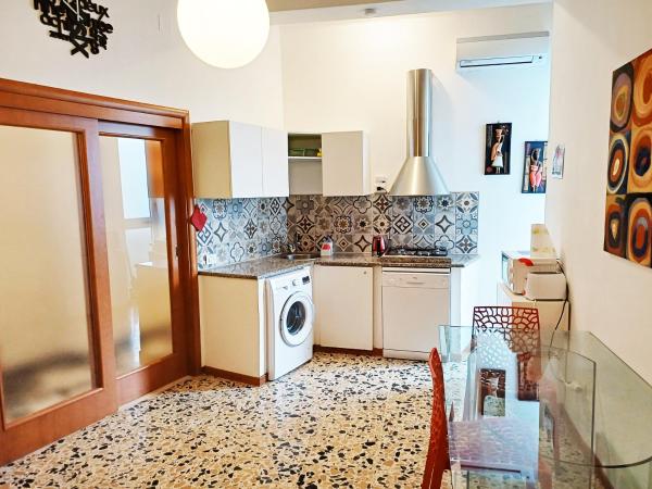 Affittacamere Il Pittoresco : photo 4 de la chambre studio avec balcon 