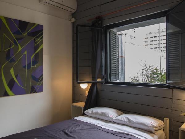 Aldea Hostel : photo 9 de la chambre chambre familiale avec salle de bains privative