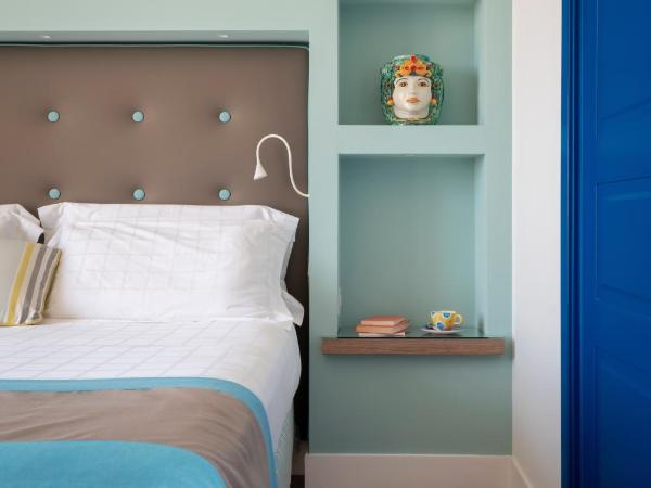 Relais Palazzo del Barone : photo 3 de la chambre chambre double ou lits jumeaux deluxe - vue sur mer