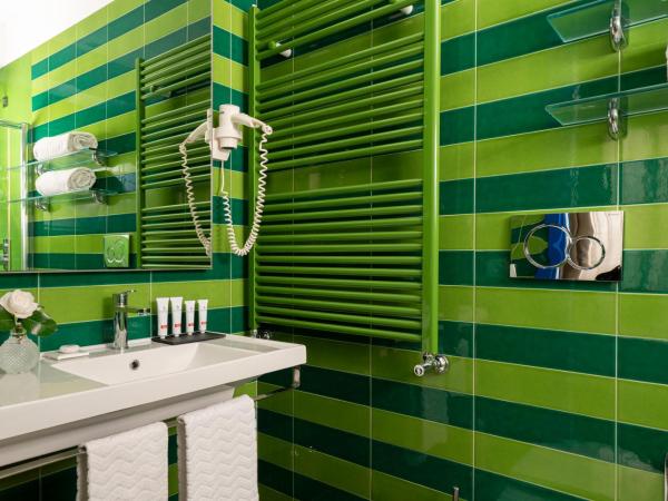 Relais Palazzo del Barone : photo 8 de la chambre chambre double ou lits jumeaux deluxe - vue sur mer