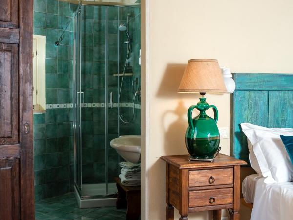 Locanda Di San Martino Hotel & Thermae Romanae : photo 2 de la chambre chambre double ou lits jumeaux standard - vue sur ville