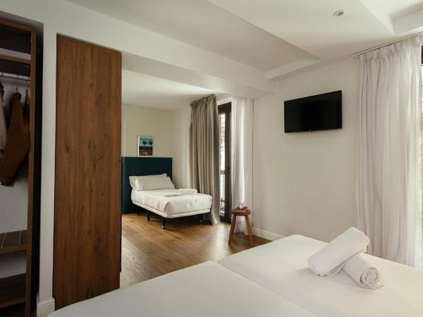 Som Nit Port Vell : photo 6 de la chambre chambre triple