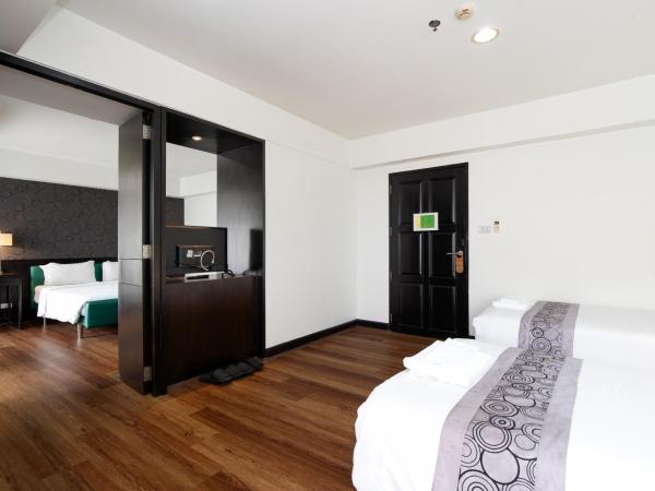 Lily Hotel Bangkok : photo 6 de la chambre suite familiale