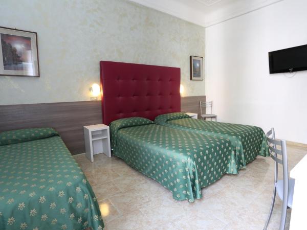 Hotel Piola : photo 2 de la chambre chambre triple deluxe