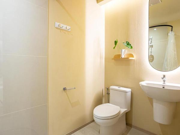 L MINITEL at Night Bazaar Chiangmai : photo 7 de la chambre chambre lits jumeaux Économique