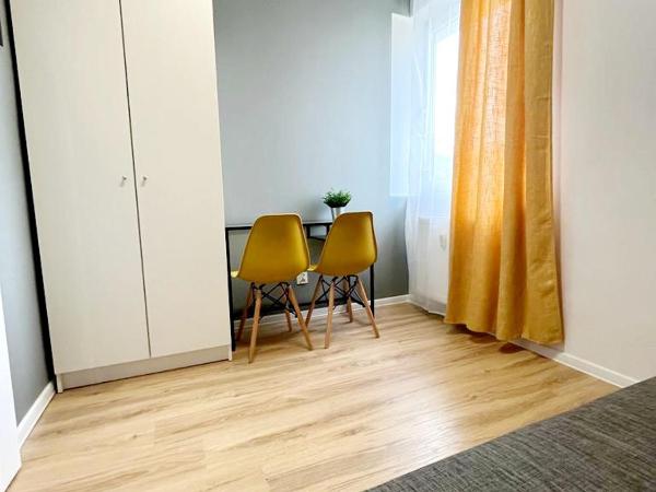 Hello Poznań : photo 4 de la chambre chambre double avec salle de bains commune