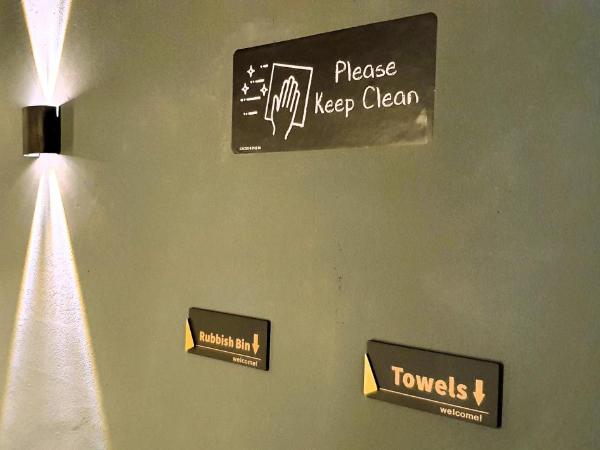 Guesthouse@ Bukit Bintang : photo 2 de la chambre chambre double ou lits jumeaux avec salle de bains commune