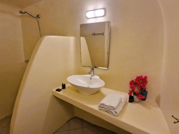 Kykladonisia Traditional Settlement : photo 3 de la chambre chambre triple Économique - demi sous-sol