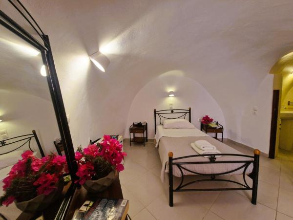 Kykladonisia Traditional Settlement : photo 1 de la chambre chambre simple Économique - demi sous-sol 