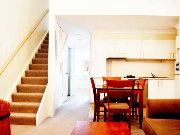 Spring Hill Mews Apartments : photo 3 de la chambre appartement 2 chambres avec balcon