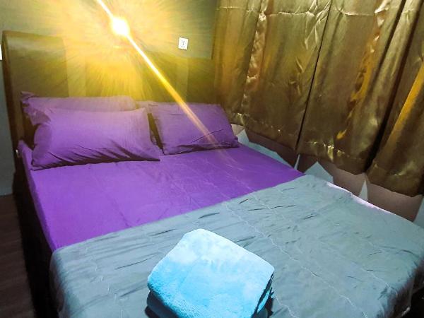 Guesthouse@ Bukit Bintang : photo 3 de la chambre chambre lit queen-size avec salle de bains commune 